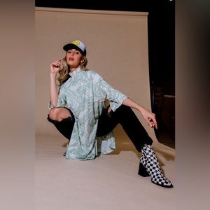 Dressed In LALA Mock Neck Ribbed Oversized Short Sleeve Tunic Top- Size L